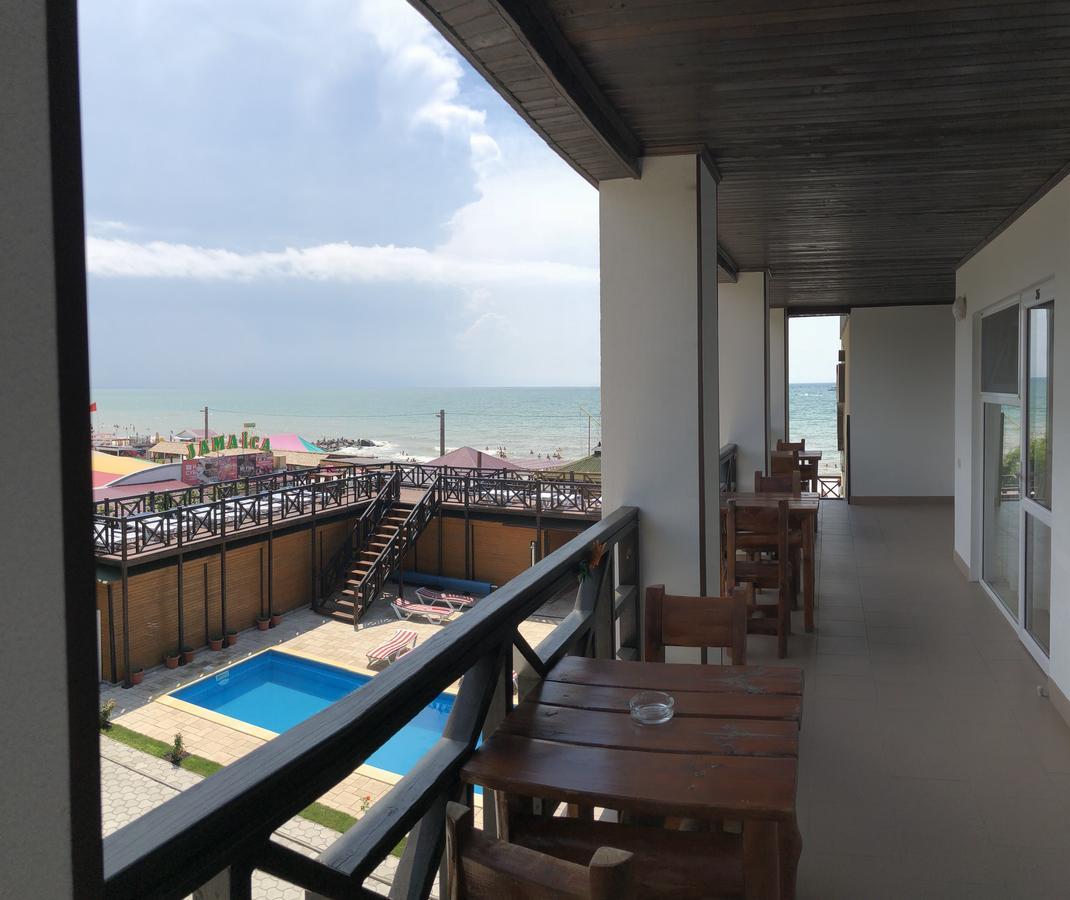 Hotel Веселий Кут Zaliznyi Port Exterior foto